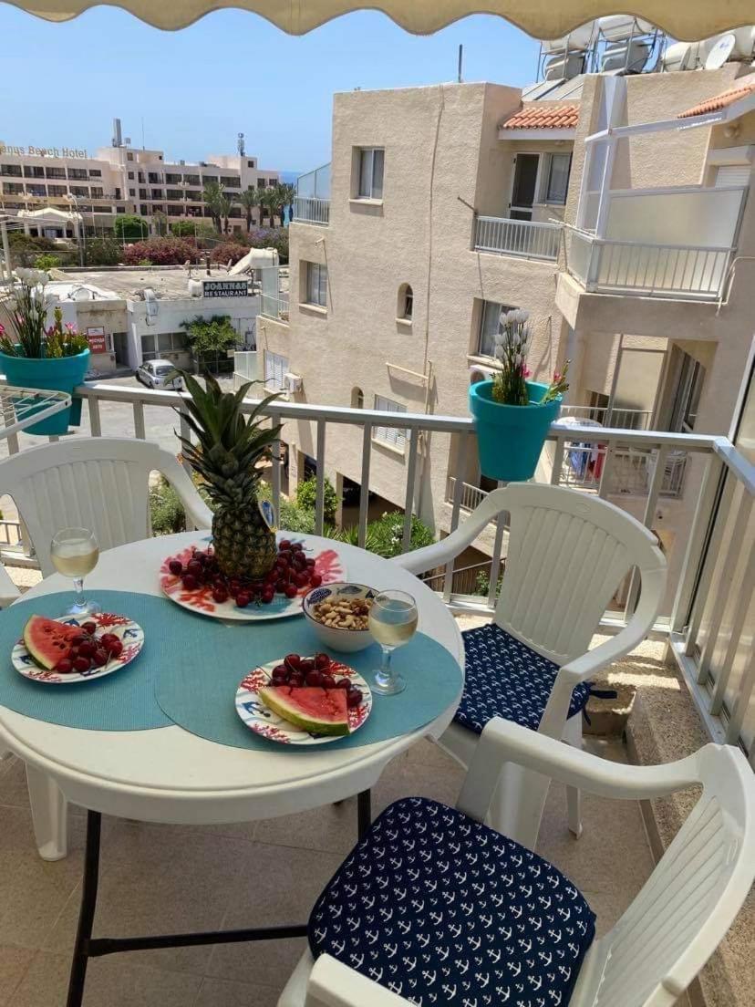 Modern Apartment In Pafos Near The Sea ภายนอก รูปภาพ