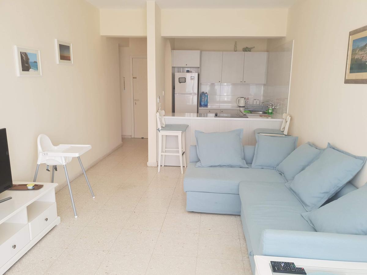 Modern Apartment In Pafos Near The Sea ภายนอก รูปภาพ